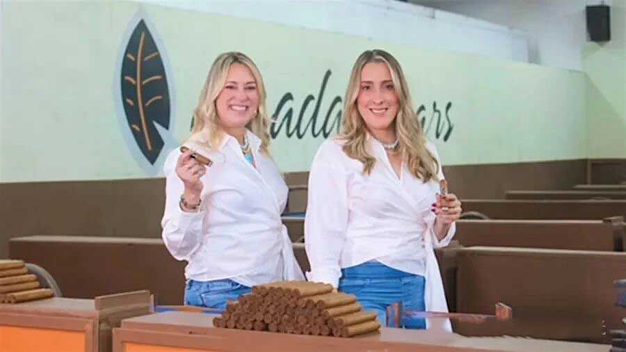 1765875907180189.jpg 21.jpg