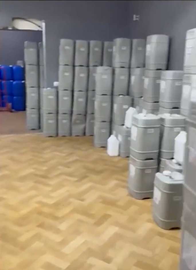 1771912366395032.jpg 21.jpg